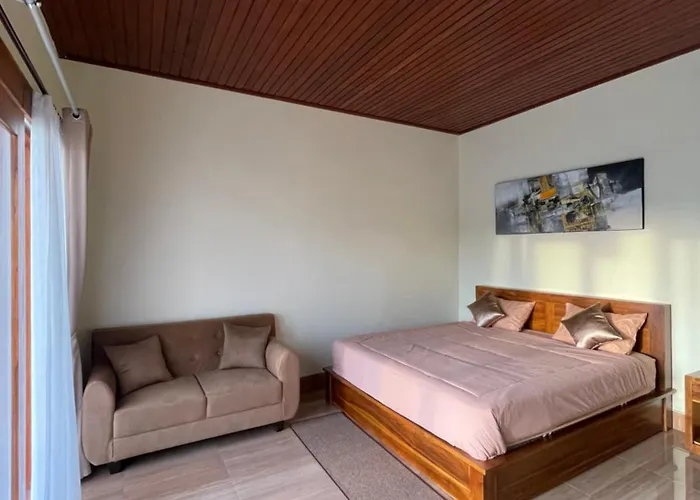 Besakih Villa ベッド・アンド・ブレックファスト Besakih